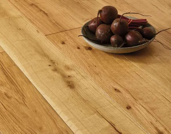 | Multi-ply | 6mm European Oak | Smooth/ UV Oiled